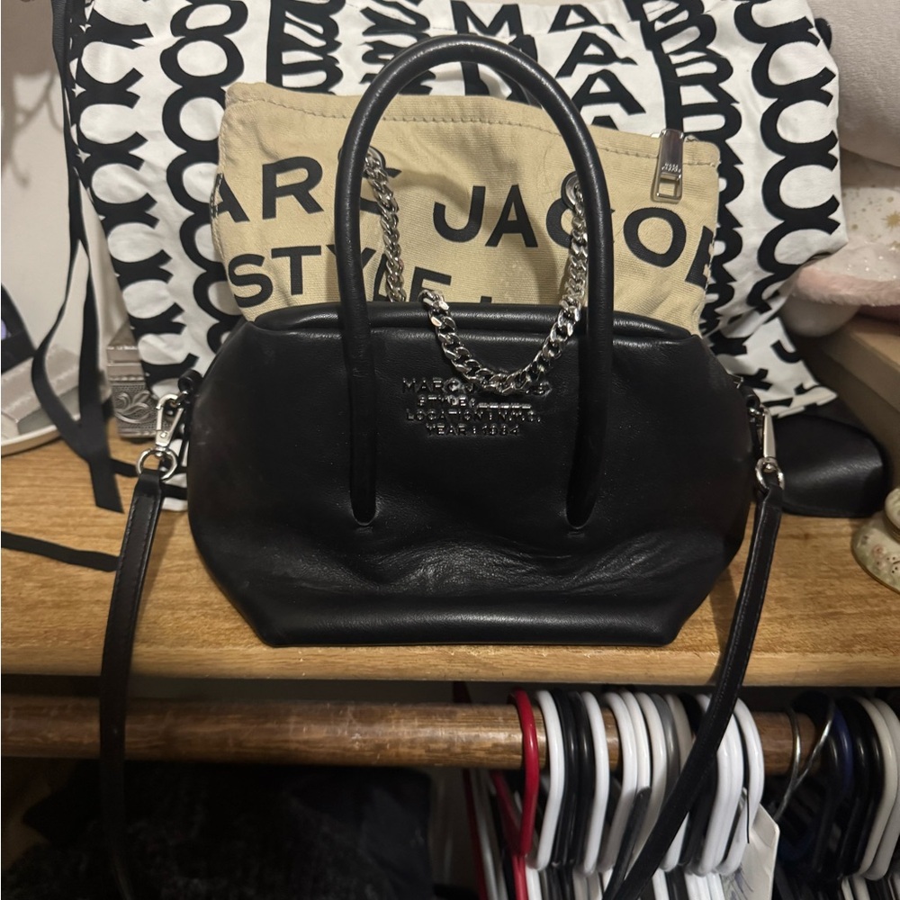 Marc Jacobs Black Leather Shoulder Bag with Chain